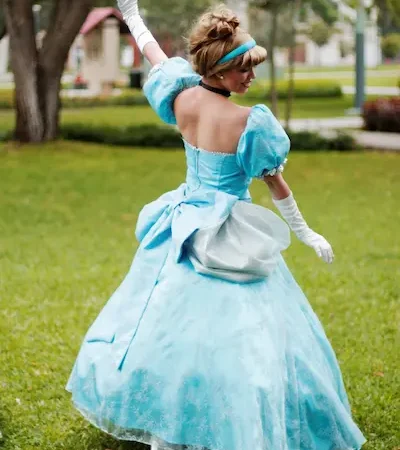personaje de cenicienta