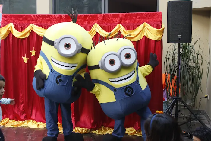 personajes del show de minions