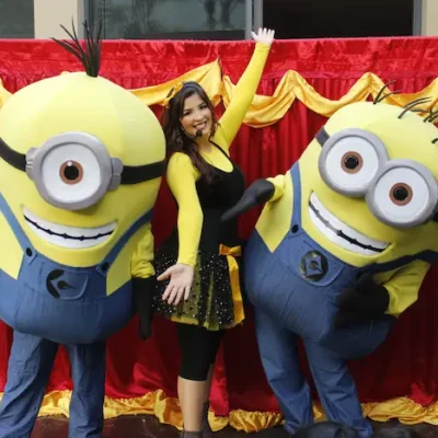 personajes del show de minions