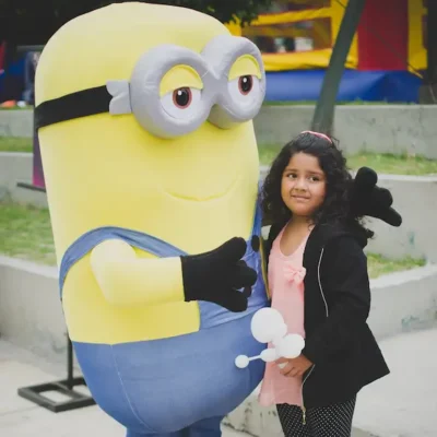 personajes del show de minions