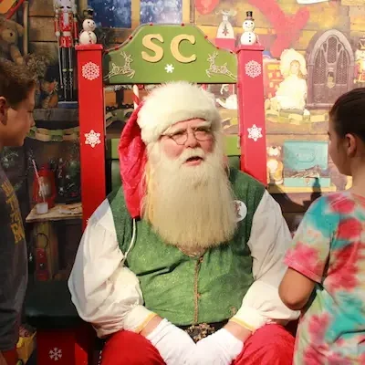personajes divertidos en nuestro show navideño para niños