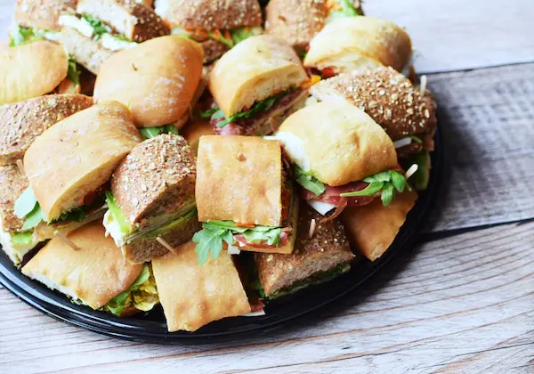 Servicio de catering infantil que acompaña tus eventos