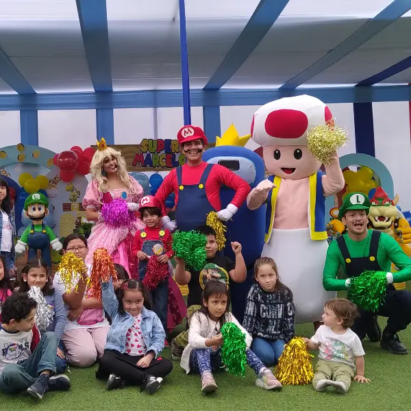 qué incluye el show de Mario Bros