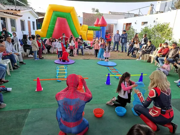 Academia Superhéroes Show infantil Happy Kids Lima Peru (1)