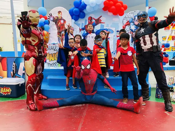 Así viven los niños su entrenamiento de superhéroes