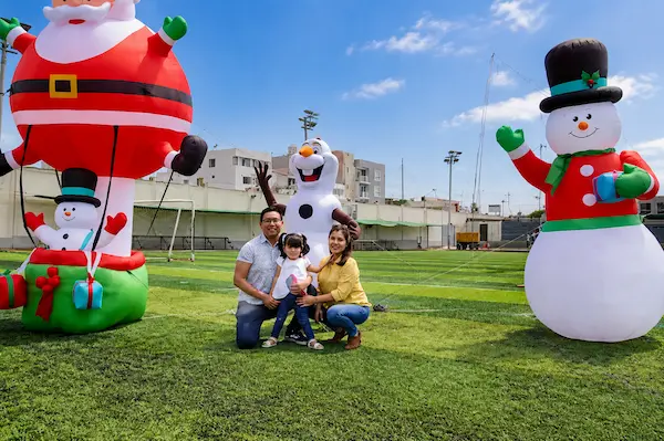 Todo lo que necesitas para el show navideño de tu empresa
