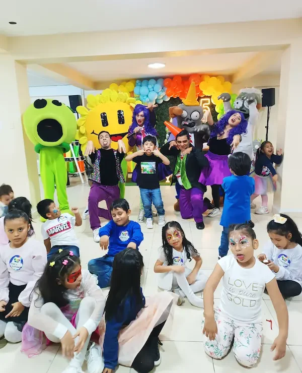 Así está armado el show de Plantas Vs. Zombies