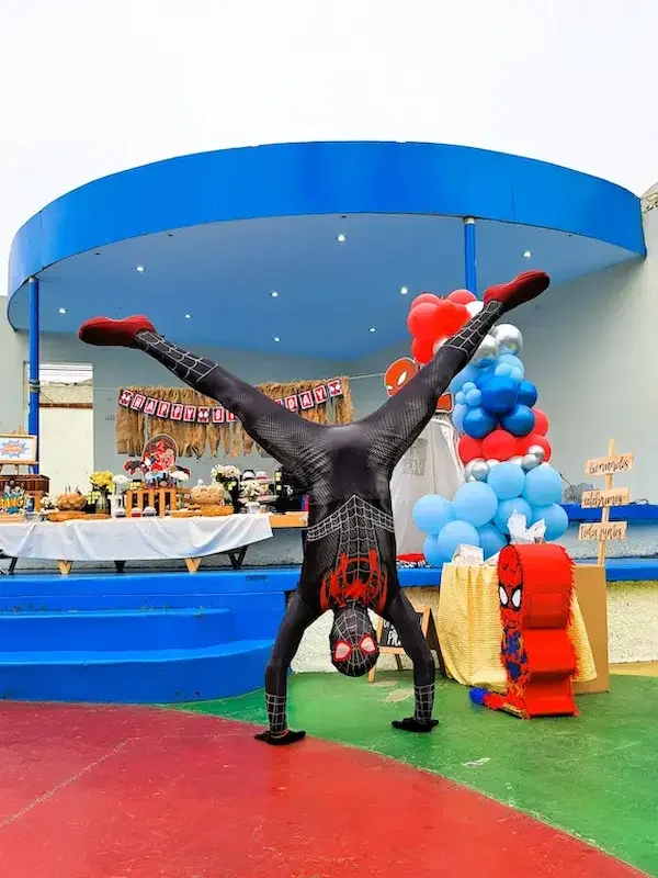 Qué incluye el show de Spiderman para fiestas infantiles