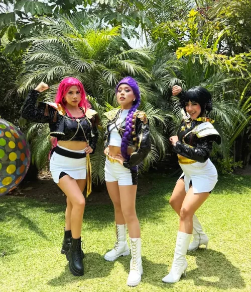 Show infantil de las guerreras K-pop Demon Hunters Show Happy Kids