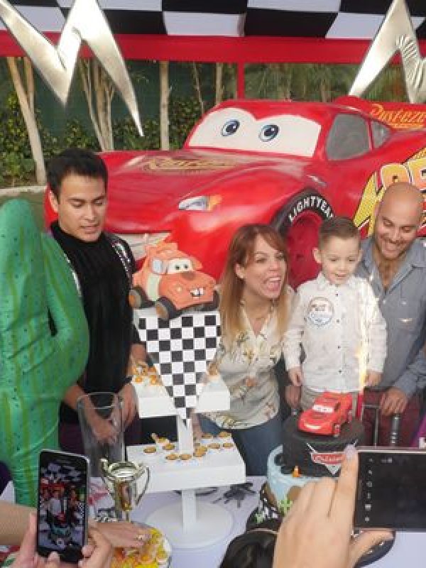 show-de-Cars-show-happy-kids-2-a